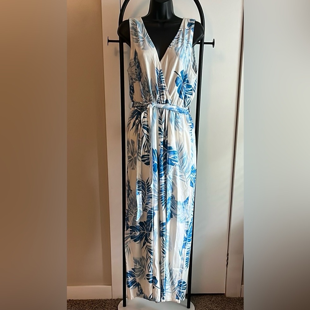 En Crème linen jumpsuit